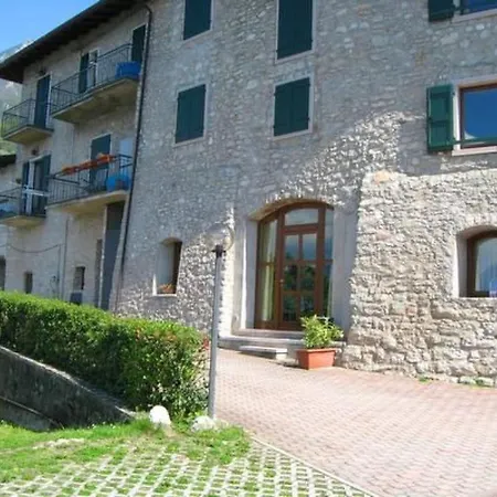 By Interhome Brenzone sul Garda